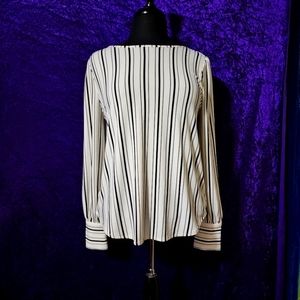 🔮Ann Taylor Long Sleeve Shirt